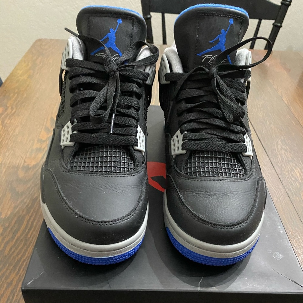 Air Jordan 4 Retro